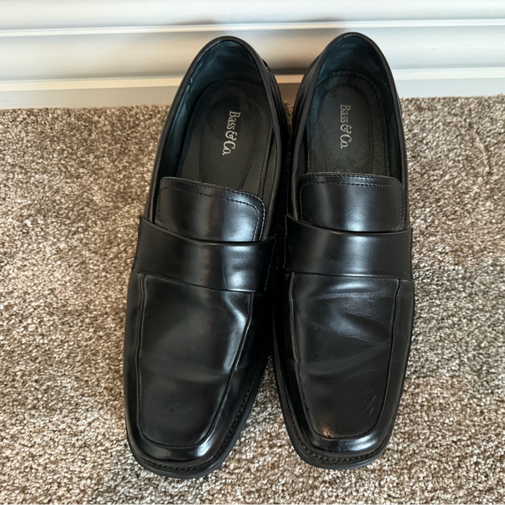Bass Black Leather Penny Loafers Slip-On